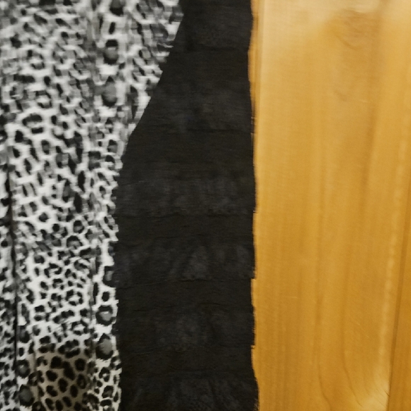 POL Wild Lace Black and White Leopard Print Pantsuit - Picture 4 of 7
